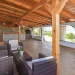 Tatil Evi House Neviđane