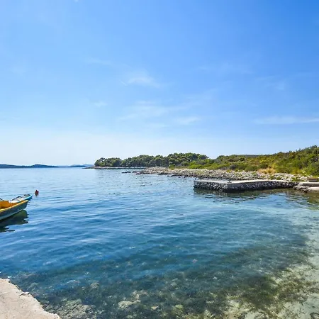 House Tatil Evi Neviđane