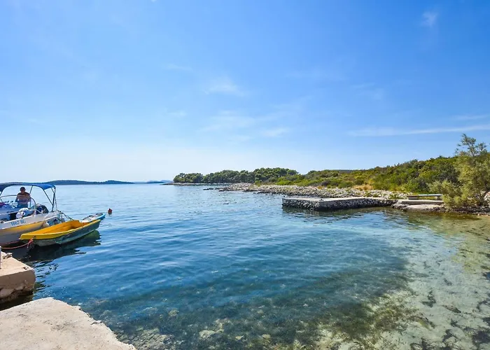 House بيت للعطل Neviđane