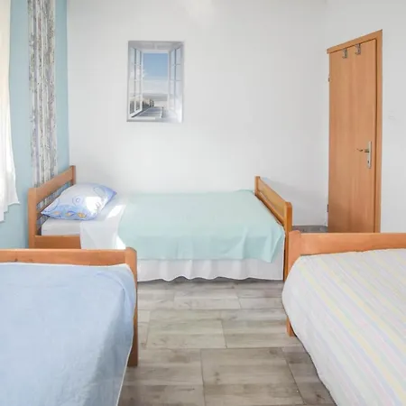 House Dom wakacyjny Neviđane